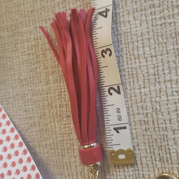 2 Coffee Mugs with 2 Keyfobs - Picture 10 of 14